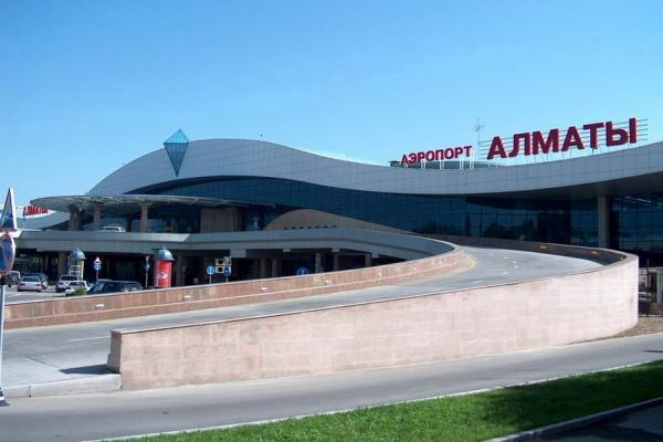 Almaty luchthaven foto