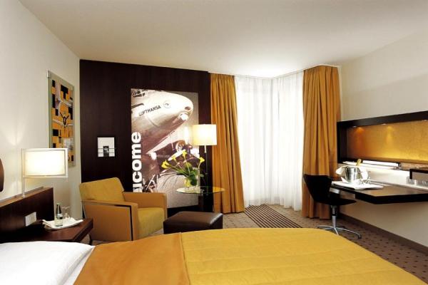 Dorint Hotel Frankfurt-Niederrad photo