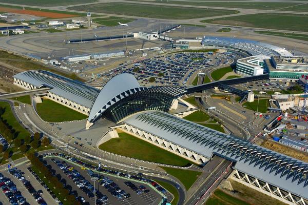 Lyon Saint Exupery Luchthaven foto