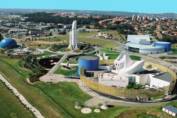 Foto de ciudad espacial