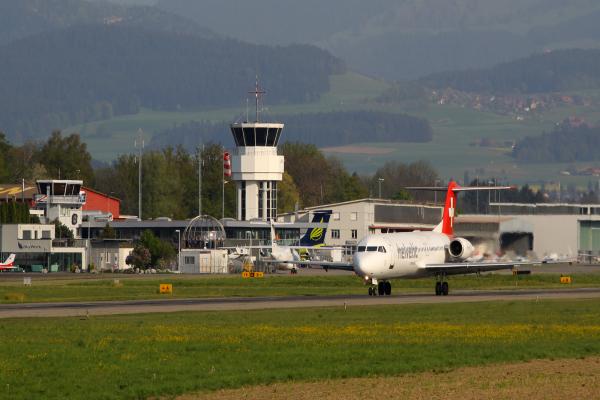 Bern luchthaven foto