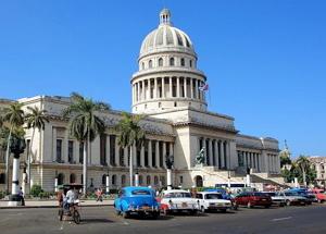 Foto de estacionamiento Cuba