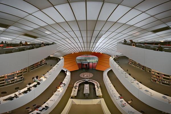 Bibliothèque philologique de l'Université libre de Berlin photo