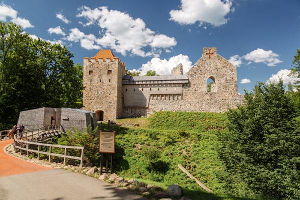 Sigulda fortress photo