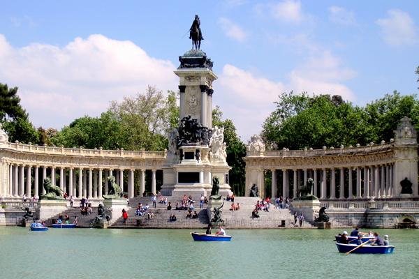 Park El Retiro photo