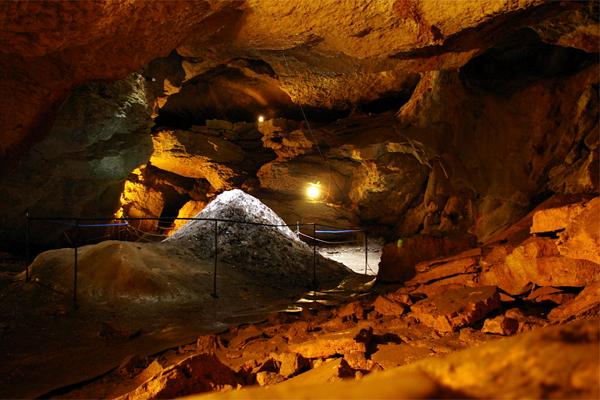 Пещера Трехглазка фото
