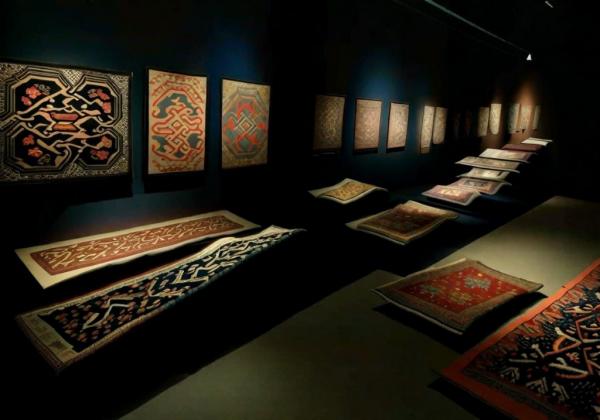 Carpet Museum Photo