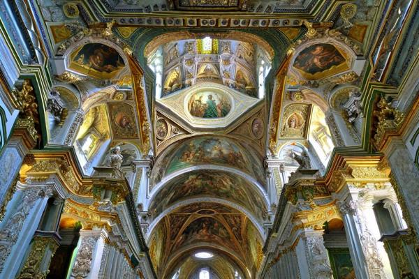 Basilica of Santa Maria Maggiore in Bergamo photo