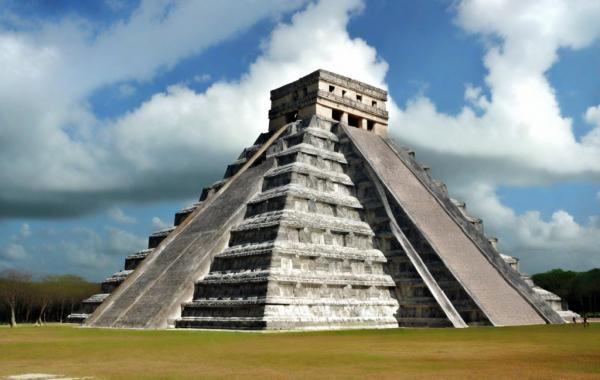 The ancient city of Chichen Itza photo