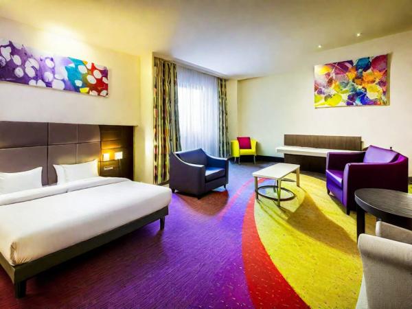 Ibis Styles Dragon Mart Dubai photo