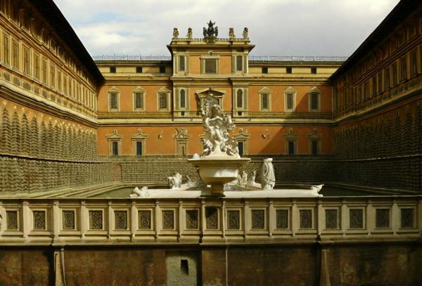 Palazzo Pitti photo