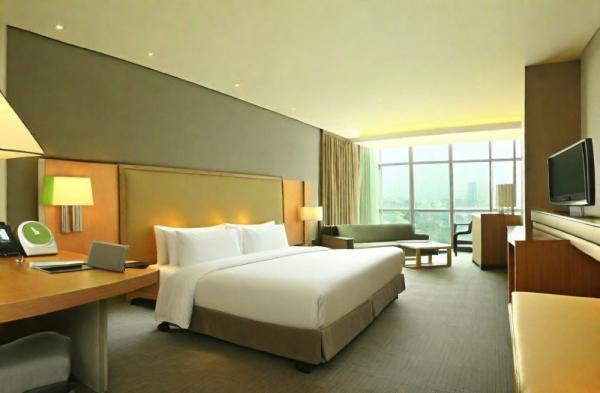 Holiday Inn Jakarta Kemayoran photo