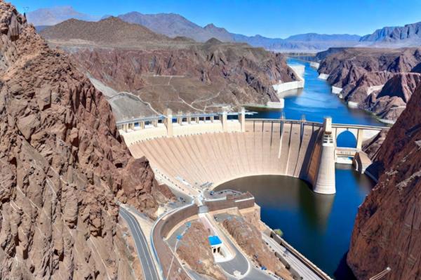 Hoover Dam (dam) photo