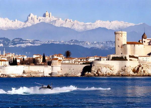 Antibes photo