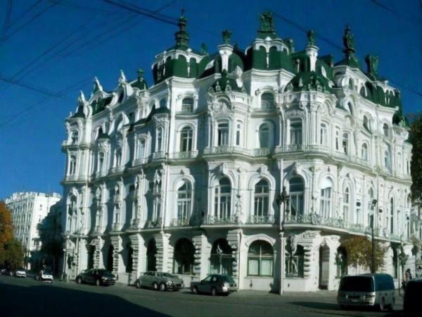 Bolshaya Sadovaya street photo