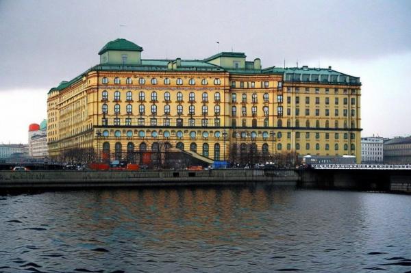 Courtyard st  Petersburg Vasilievsky photo