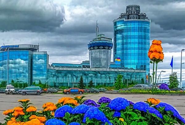 Samara Train Station photo