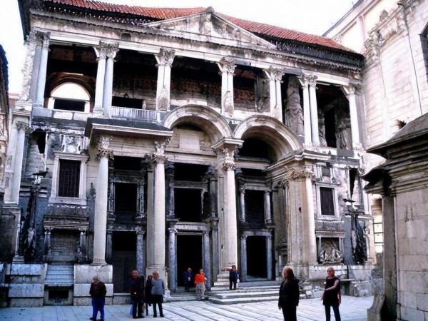 Diocletian's Palace photo