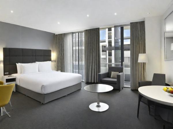 Meriton Serviced Apartments Zetland photo