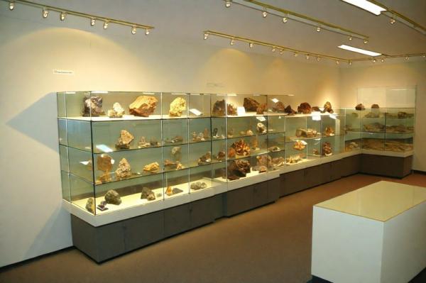 Museum of Geology, Oil and Gas photo