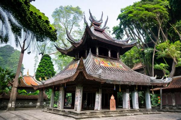 Fragrant pagoda photo