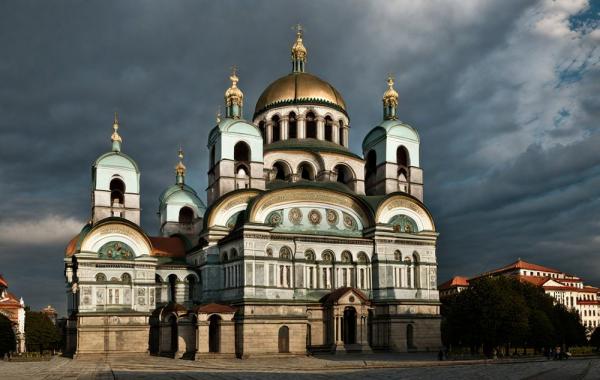 Alexander Nevsky Cathedral photo