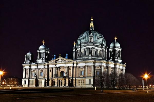 Berlin Cathedral photo