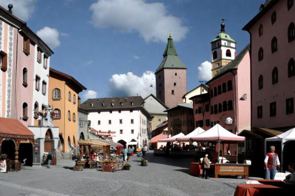 Hall in Tirol photo