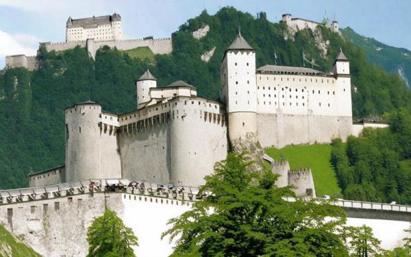 Hohensalzburg photo